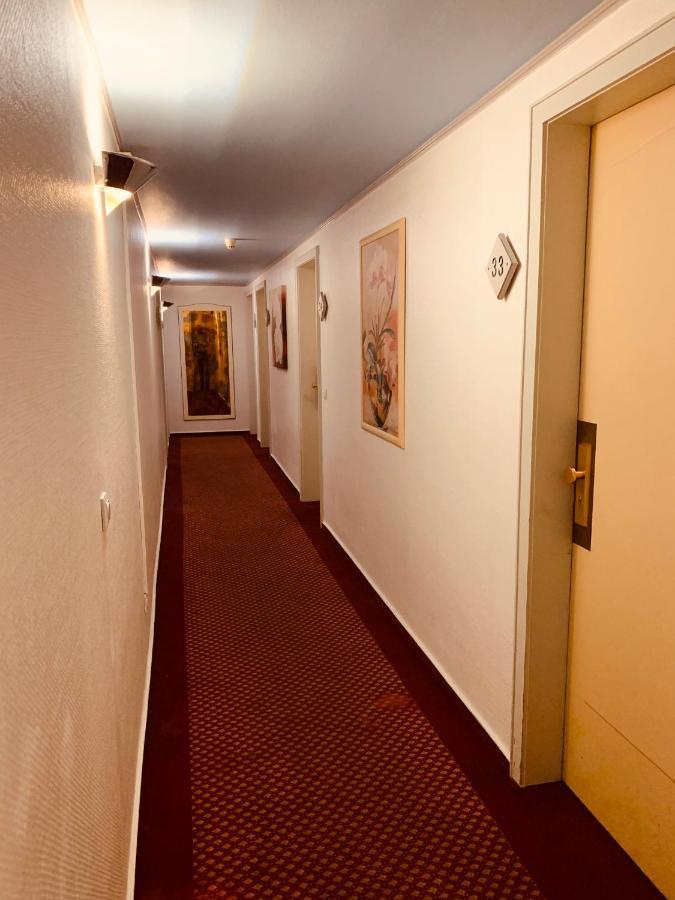 Hotel Kunibert Der Fiese Кьолн Екстериор снимка